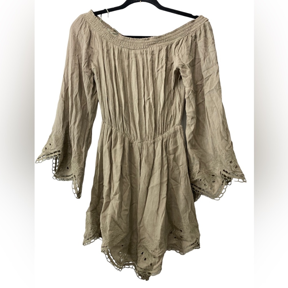 ASTR the Label Sage Womens Romper‎ Green Gauzy Off-Shoulder Size Small